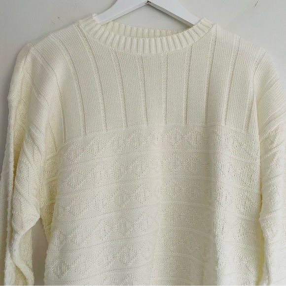 Vintage 70s 80s LAUREN KNITWEAR CORP Cream White Cable Knit Sweater - Picture 3 of 16
